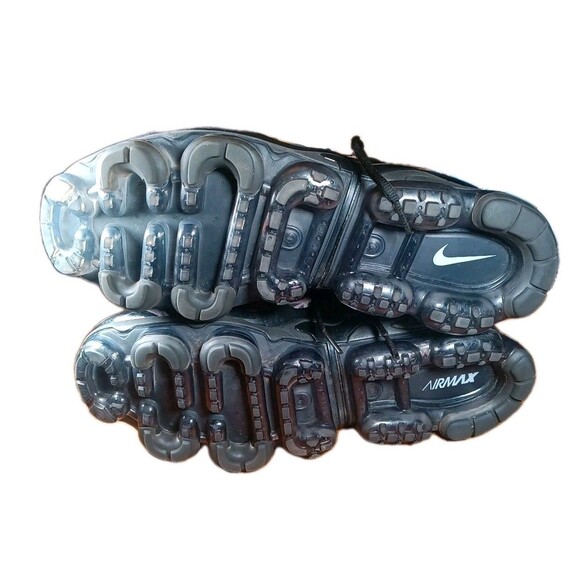 Nike Air Vapormax Plus Geometric Black/Grey Running Shoes Mens Size 13 - Picture 6 of 9